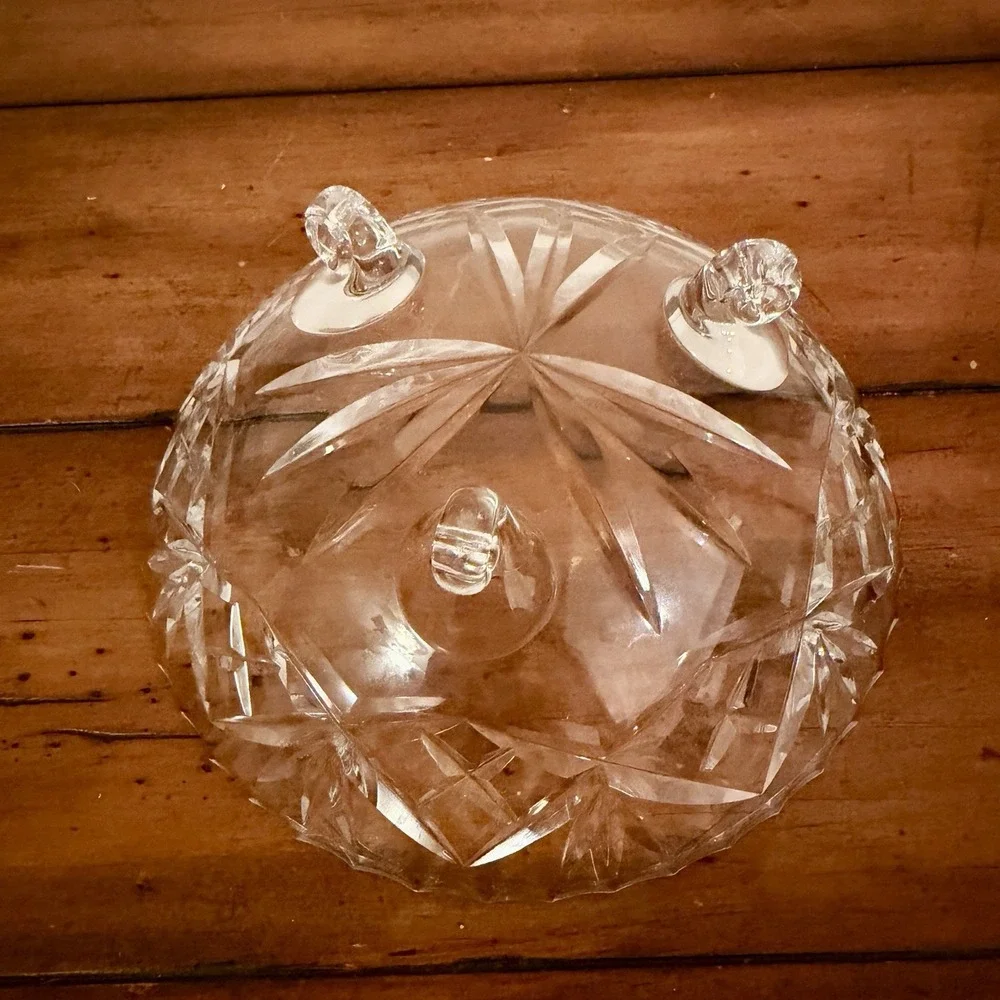 Vintage Crystal‎ Cut Glass Footed Fruit Bowl With Scalloped Edges 9